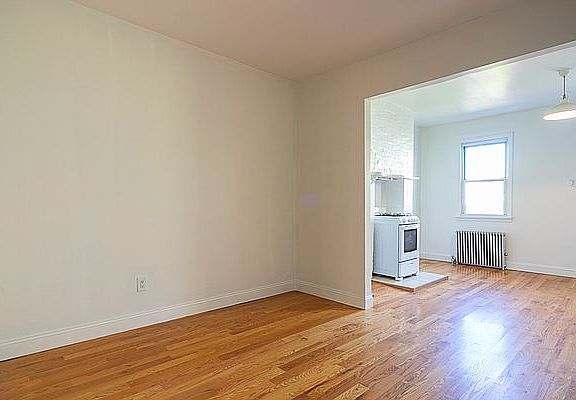 5th image of 177A Norman Ave #3