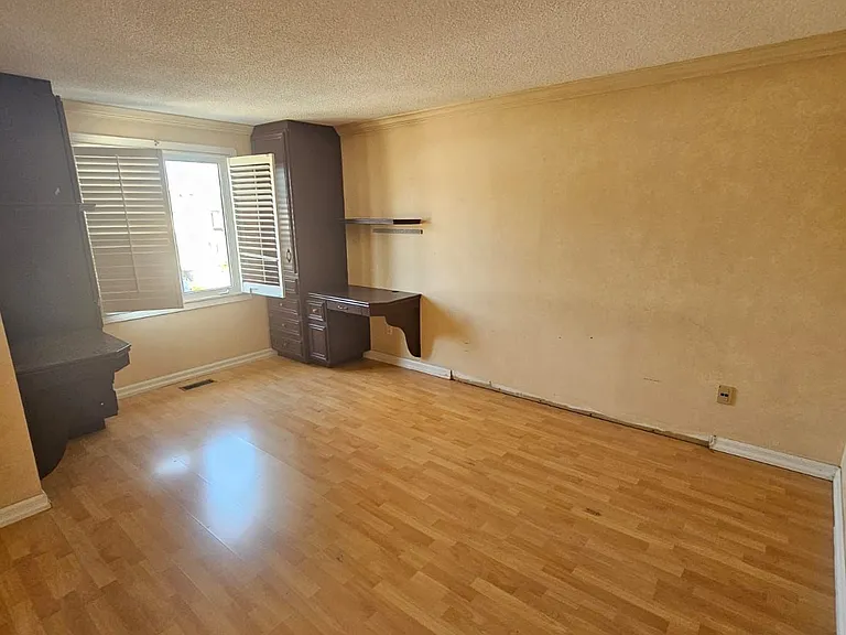 59 Verne Cres — Photo 10