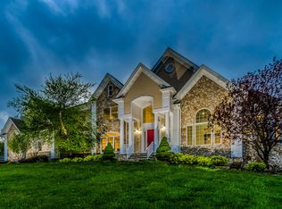 2 Trout Brook Ct, Chester, NJ 07930