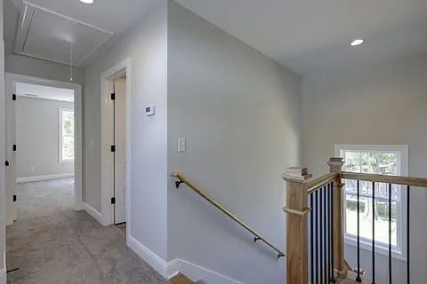 2nd image of 201 16th Ave E