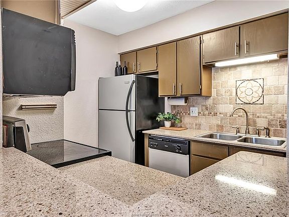 2nd image of 904 University Oaks Blvd APT 58