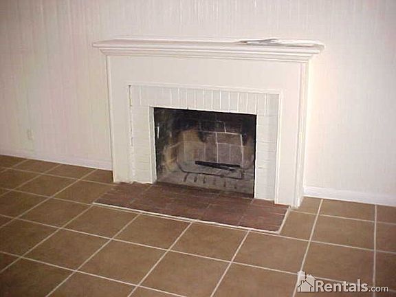 4th image of 4421 Lemon Hill Ave
