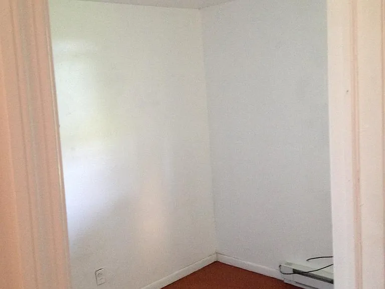 176 Simpson Rd — Photo 14