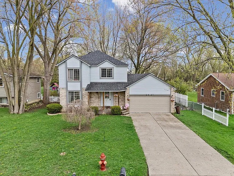 2931 Wisconsin Rd — Photo 2