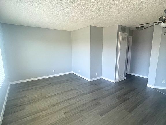 2nd image of 1135 Raymond Ave APT 5