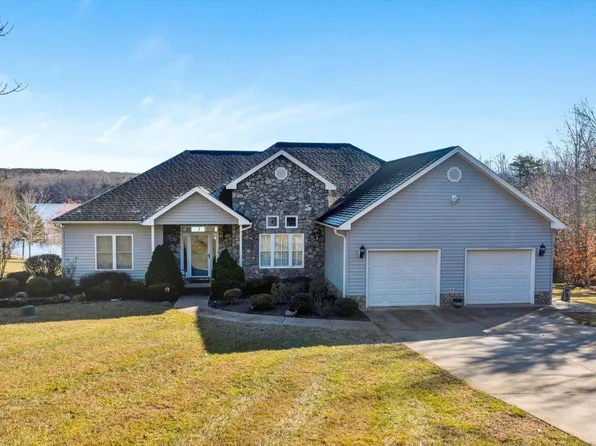 1144 Clear Pointe Run, Lynch Station, VA 24571