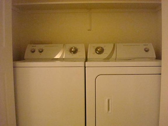 FULL-SIZE WASHER/DRYER