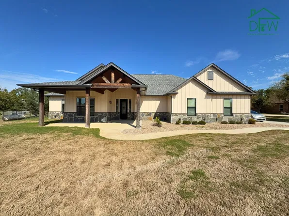 105 Fawna Dr, Azle, TX 76020