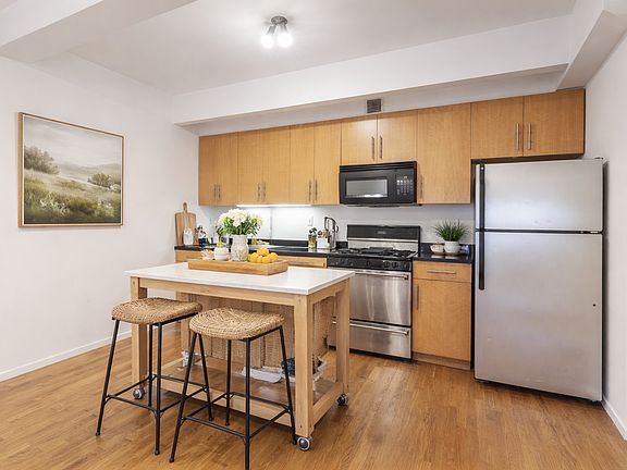 2nd image of 234 Skillman Ave APT 3C