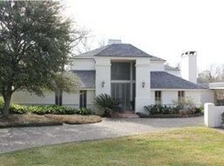 1208 S College Rd, Lafayette, LA 70503