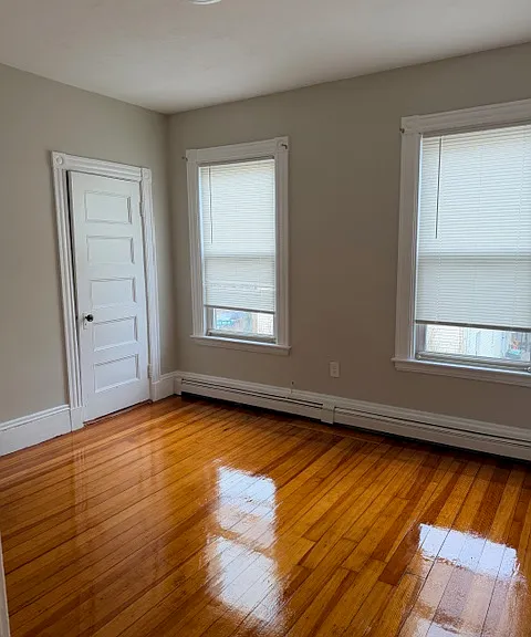 1488 Hyde Park Ave — Photo 7