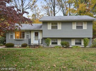 14 Roe Ln, Arnold, MD 21012