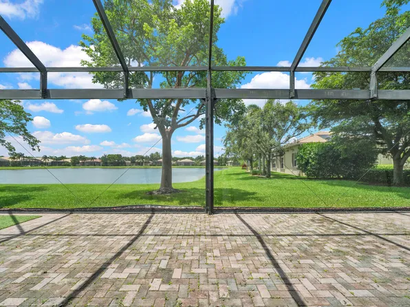 10469 Whitewind Circle, Boynton Beach, FL 33473