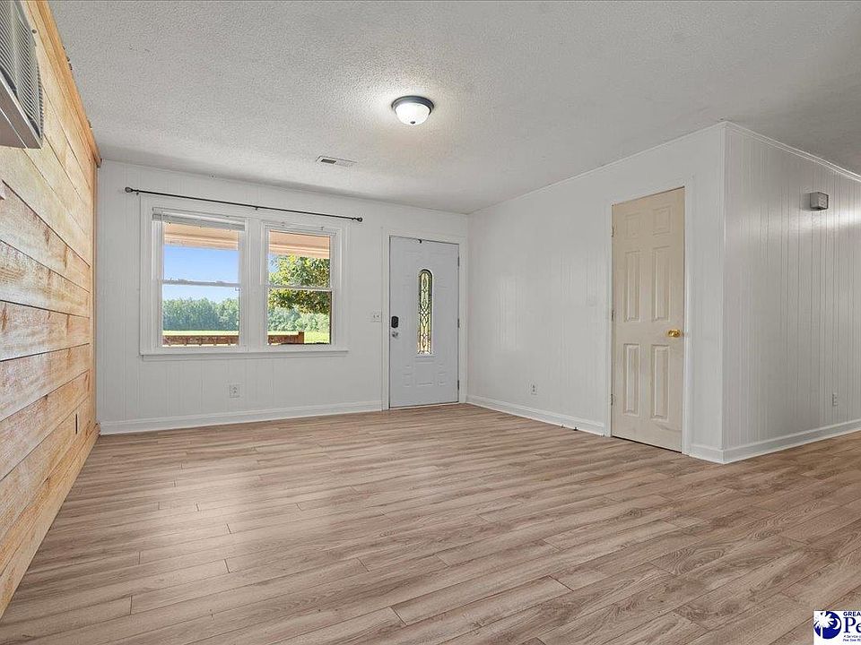 10th image of 1396 Kennedy Haines Rd