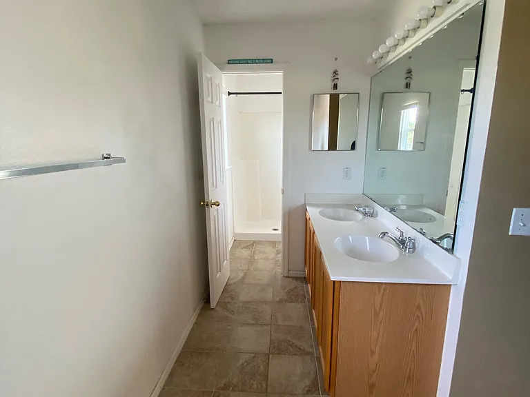 3939 Stonefield Dr — Photo 9