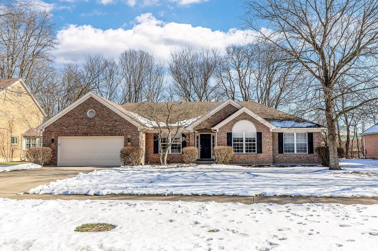 5208 Southport Cir photo 1