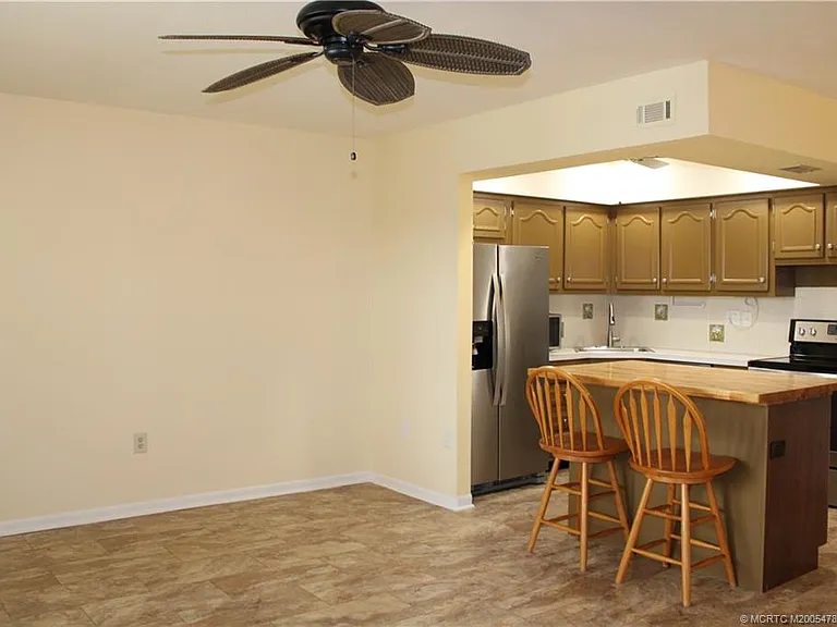 2600 S Kanner Hwy #J10 — Photo 5