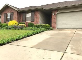 1140 N Nolting Ave, Springfield, MO 65803