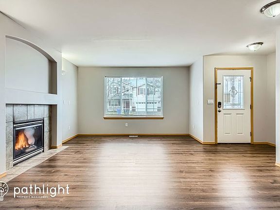 4th image of 18121 96th Ave E