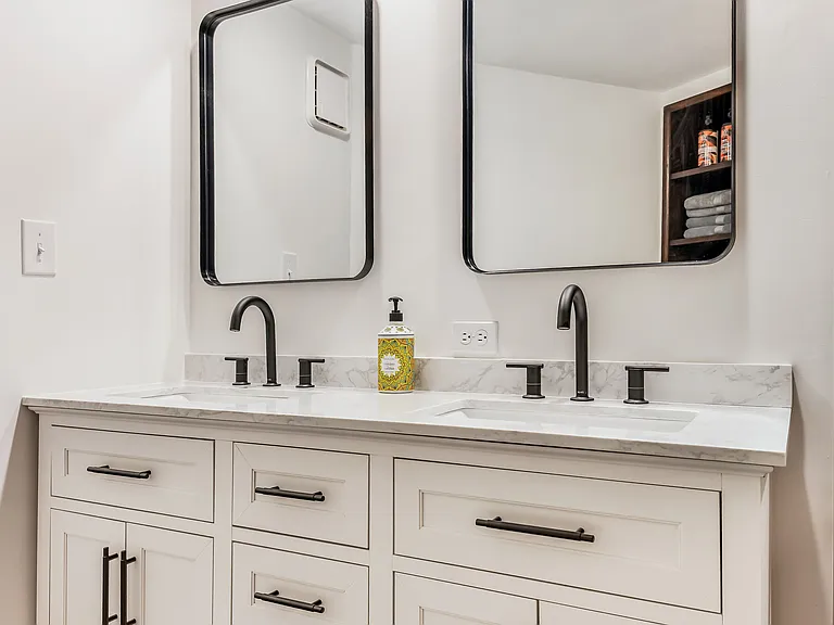 Poplar Hill Ln — Photo 4