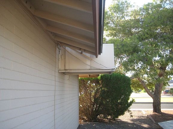 3rd image of 10825 N 111th Ave