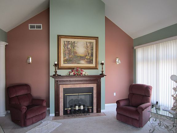 5th image of 8636 Jonathan Dr #21B