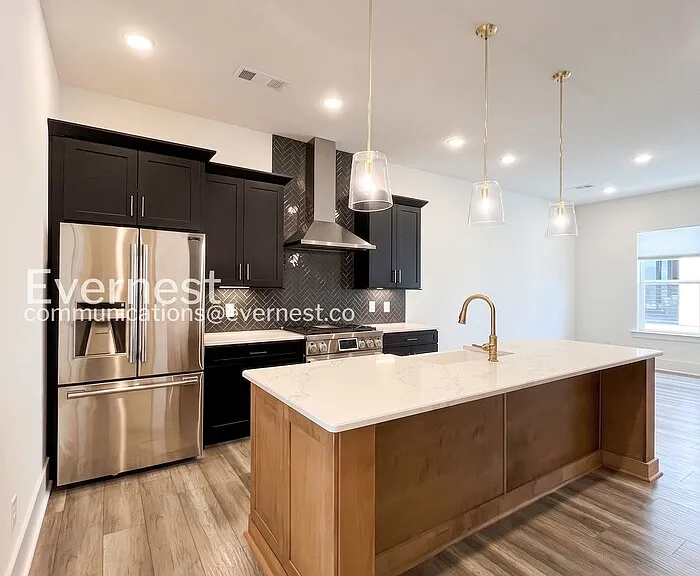 206 N 9th St #D — Photo 4