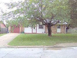 Home for Sale in Grand Prairie, Texas $67,000