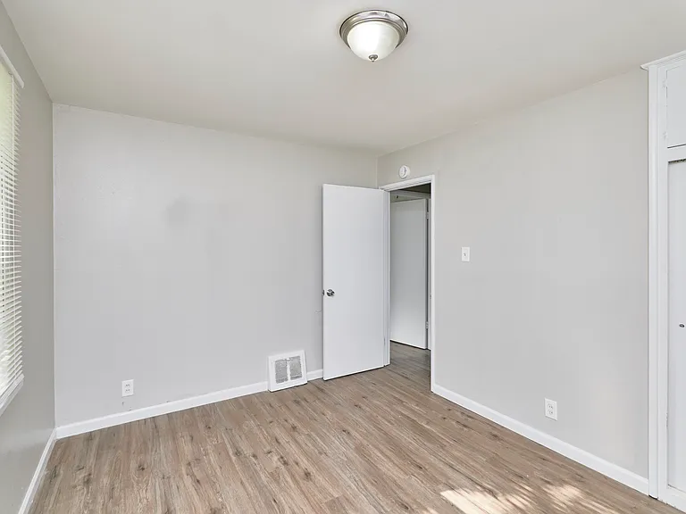 1658 Kappel Dr — Photo 20