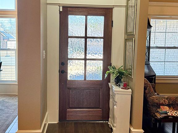 2nd image of 1109 Creekstone Cv