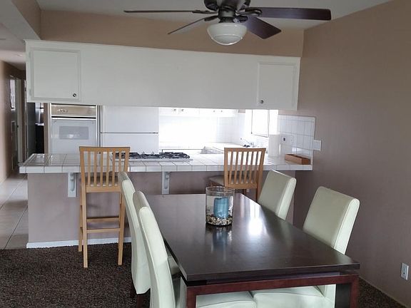 3rd image of 207 41st St