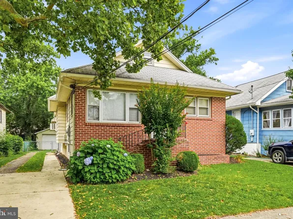 21 E Walnut Ave, Haddon Township, NJ 08108