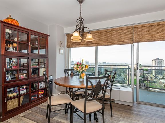 5th image of 2077 Center Ave APT 22C