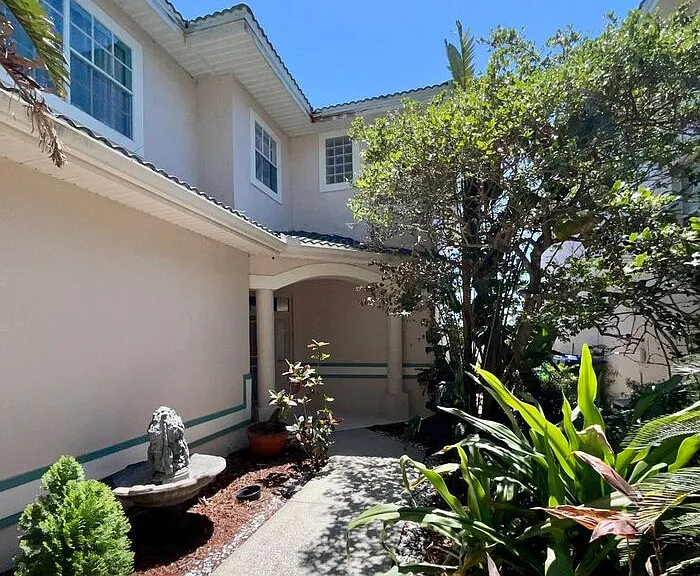 7200 Bay Club Way — Photo 2