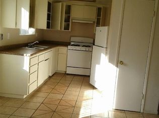 462 Ammunition Rd APT 5, Fallbrook, CA 92028