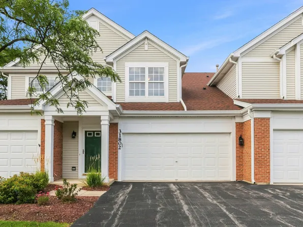 31802 McCormick Ln #31802, Warrenville, IL 60555