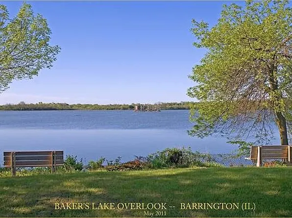 882 Bristol Dr, Barrington, IL 60010