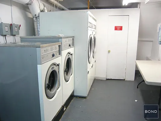 Rented by Bond New York | media 9