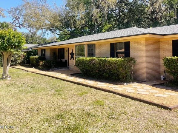 4355 FULTON Road N, Jacksonville, FL 32225