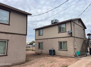 2553 E Pueblo Ave, Phoenix, AZ 85040