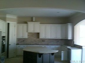 5th image of 8742 Branchside Ln