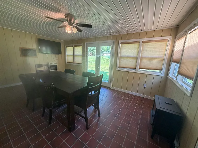 2619 Emig Mill Rd — Photo 18
