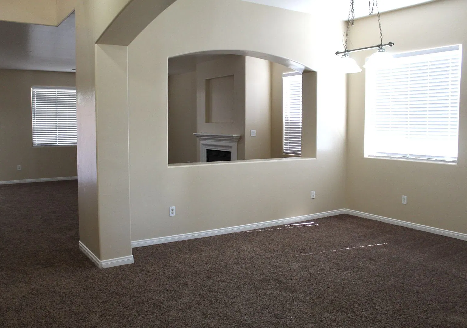 Great Home Southwest Lots of Room! — Photo 4