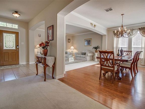3rd image of 1742 Stone Trail Dr