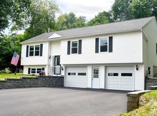 6421 Peters Ln, Valatie, NY 12184