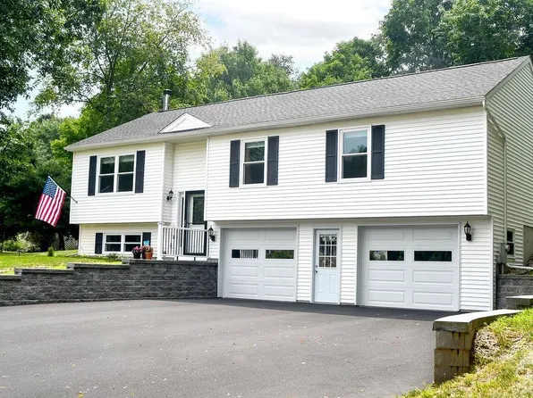 6421 Peters Lane, Valatie, NY 12184
