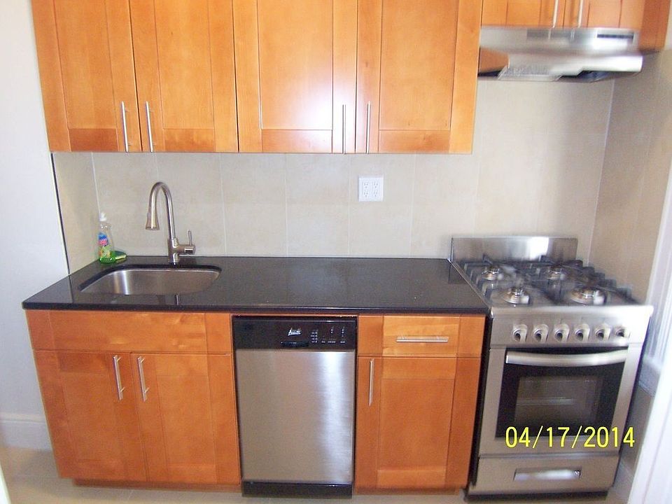 1st image of 3176 35th St APT 1R