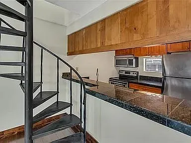 770 Southwood Blvd #3 — Photo 9