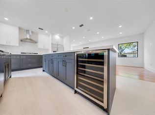 1121 Swan Ave, Miami Springs, FL 33166