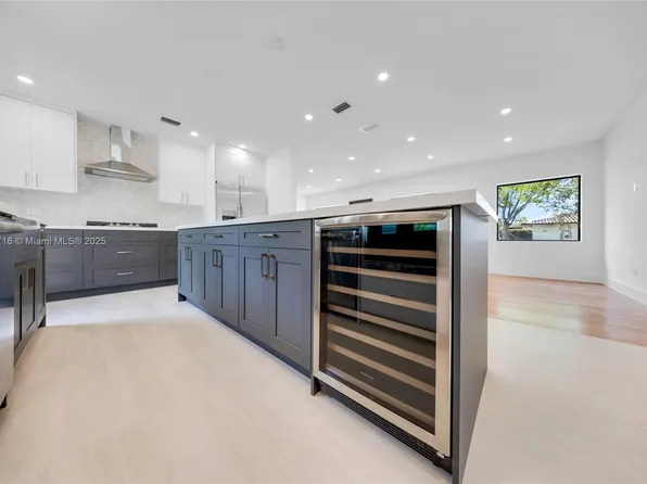 1121 Swan Ave, Miami Springs, FL 33166